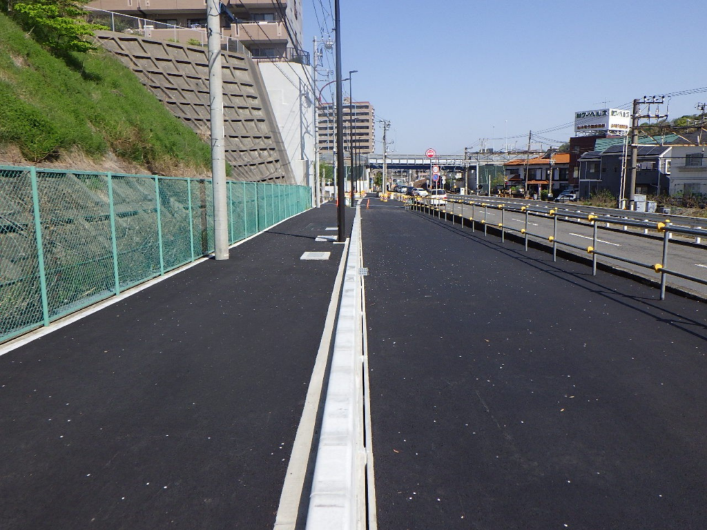 藤沢市　藤沢652号線道路改良工事(その3)